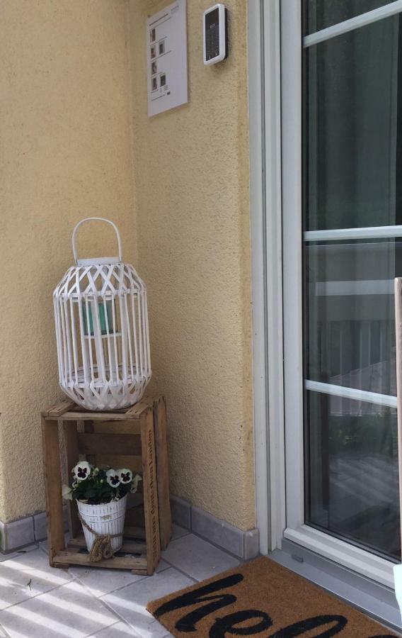 Ferienwohnung Im Tuermchen Oberfell Bagian luar foto